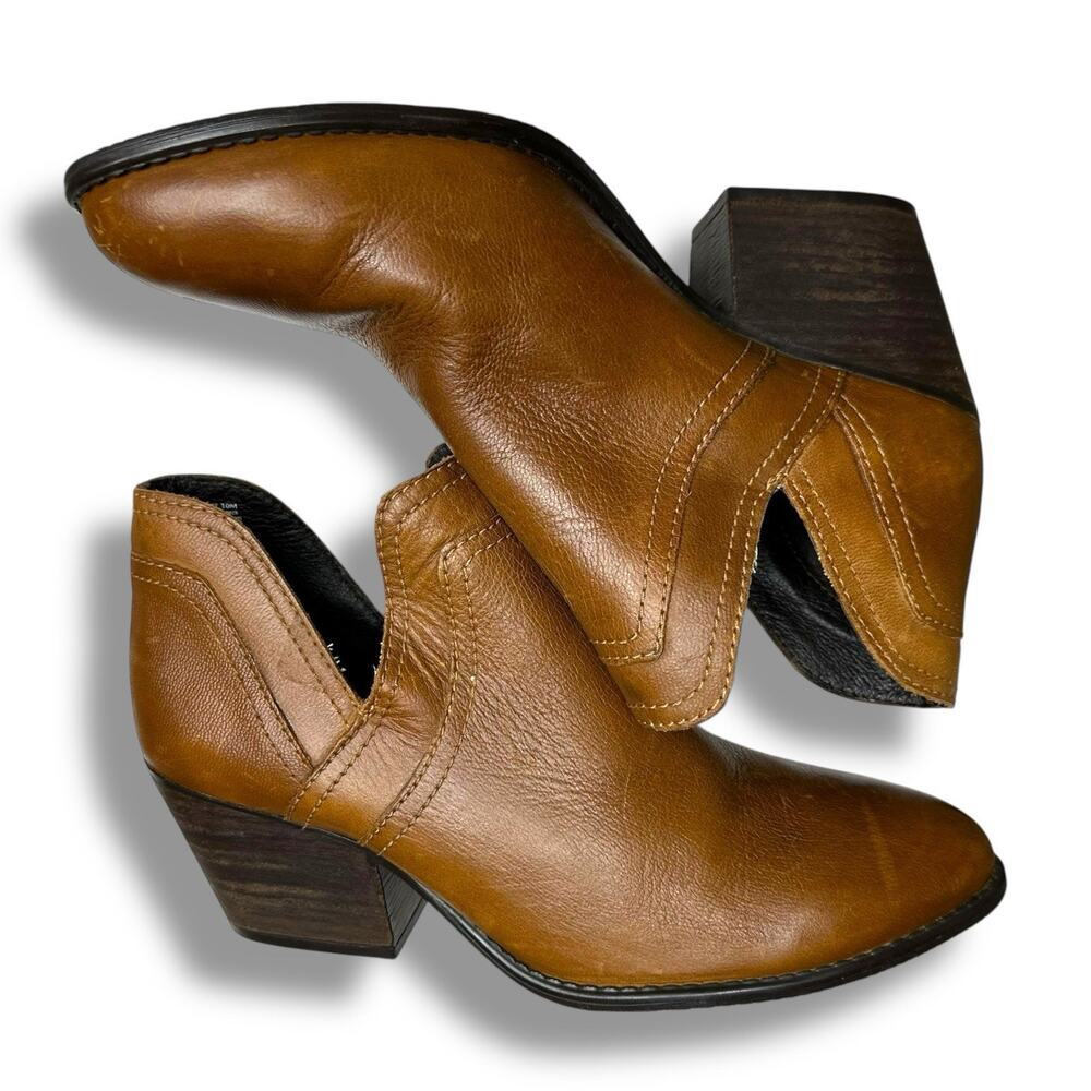 Steve Madden Tan Heeled Boots - Picture 8 of 13